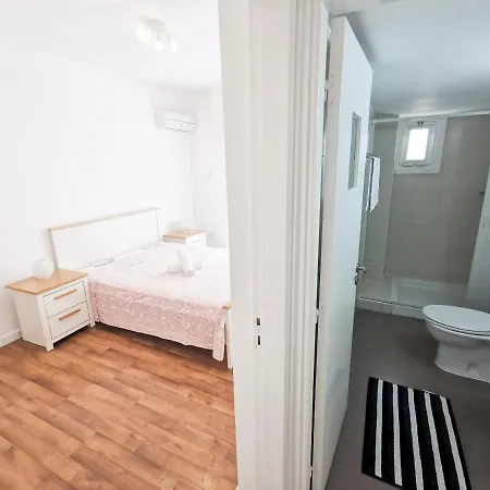 Island Time Apartamento Larnaca